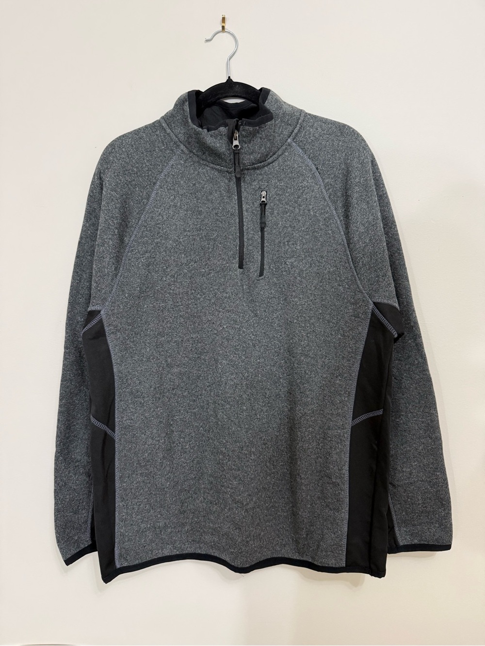 Beverly Hills Polo Club Men's Size Large Dark Gray Quarter-Zip Pullover